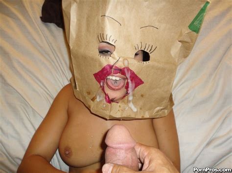 amateur with a bag over the head gets fucked hard pichunter