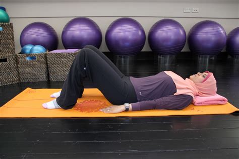 3 essential mat exercises to manage your prolapse heba shaheed medium