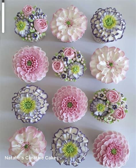 pin  jennifer motz  fabulous icing ideas   flower cupcakes