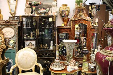 beginners guide  buying  selling antiques rest