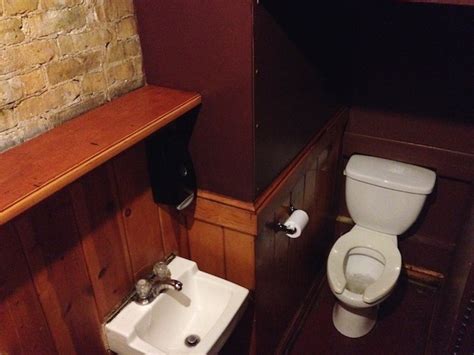13 Bar Bathrooms To Have Sex In Onmilwaukee