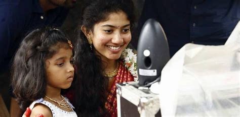 cute actress sai pallavi latest unseen photo stills