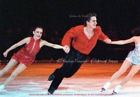 ekaterina gordeeva and sergei grinkov performing during stars on ice