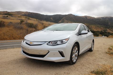 chevy volt limited markets  nationwide rollout  spring