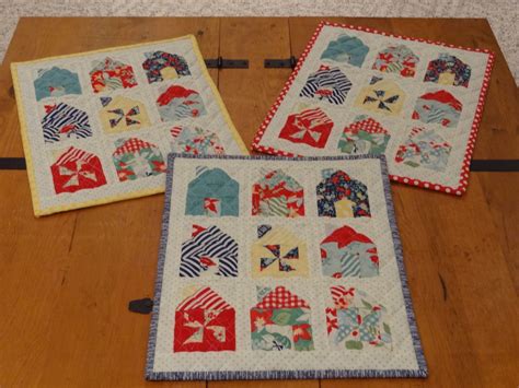 mini house quilts pattern  thimbleblossom house quilt