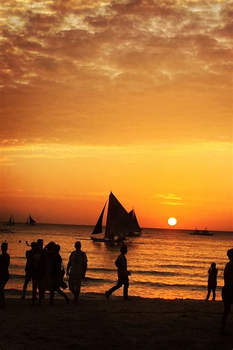 Boracay Nightlife Guide What To Do At Night In Boracay Boracay