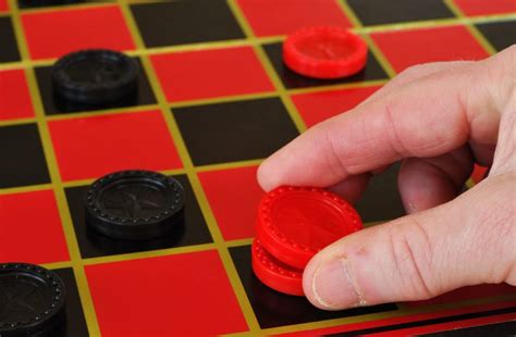 How To Play Checkers – Paper Games Online