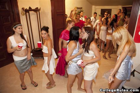 naked college sluts get fucked hard pichunter