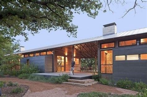 dog trot style cross timbers ranch  lake flato architects dogtrot house architecture