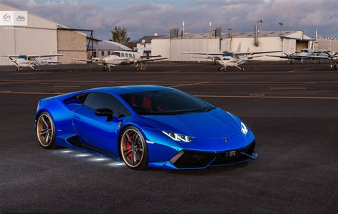 stunning blue chrome lamborghini huracan  sunus motorsport gtspirit