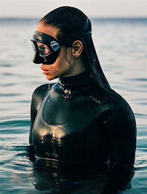 Pin By Elsa Thorp On Diving Scuba Girl Wetsuit Scuba Girl Scuba