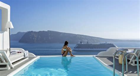 Where To Stay In Oia A Santorini Hotel Guide — Raincouver Beauty