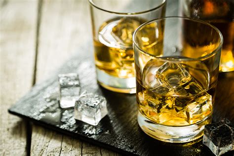 20 Best Whiskey Glasses For Every Home Bar Hiconsumption