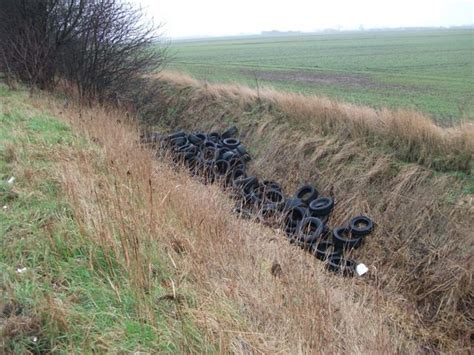 prisoners play part in blitz on fly tipping in south holland the voice