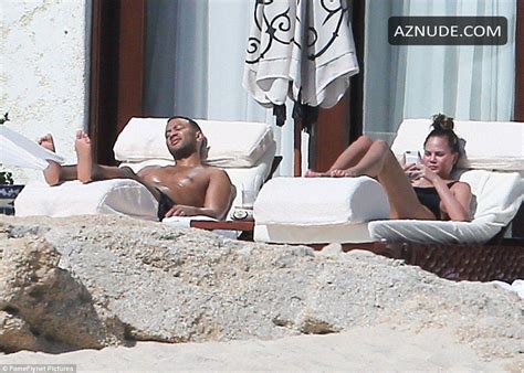 Chrissy Teigen Sideboob On Holiday In Mexico With Husband