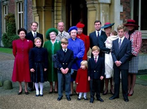royal family christmas photo diana   princess diana royal