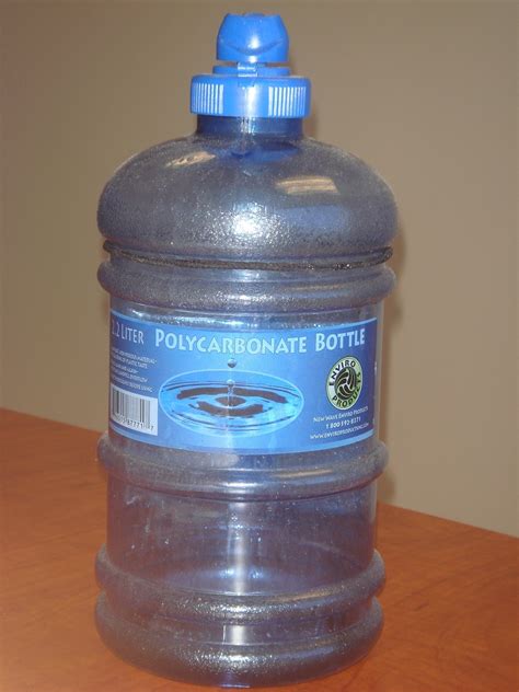 File Polycarbonate Water Bottle  Wikimedia Commons