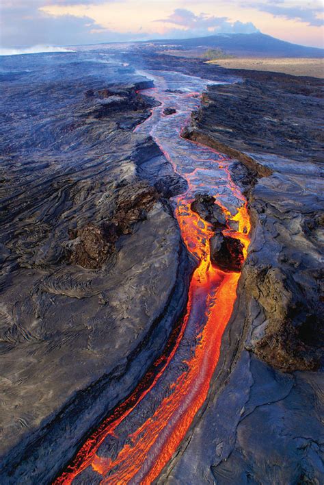 Dueling Volcanoes Mauna Loa Kilauea Connection Explained