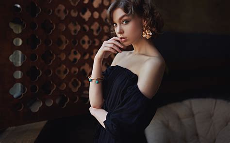 Sergey Zhirnov Women Olya Pushkina Brunette Short Hair