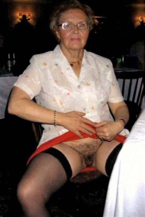 amateur porn filthy granny shows her old hairy