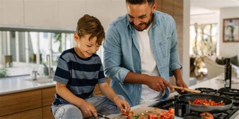 tips  making healthy dinners  kids  healthier michigan