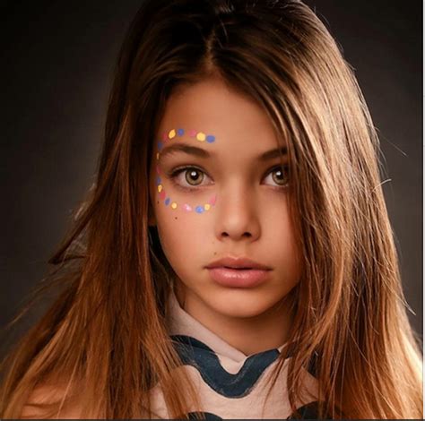 celebridades femeninas por e tvalens laneya grace otra hermosa modelo infantil que va