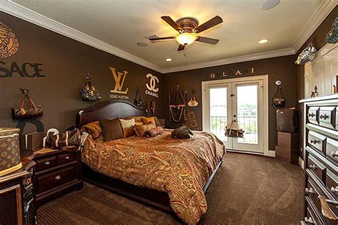 louis vuitton bedroom  texas home  sale takes fashion obsession     level