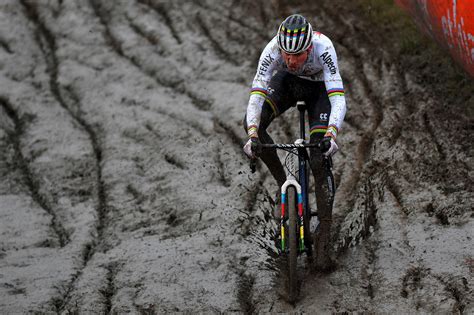 mathieu van der poel continues  dominate cyclocross season