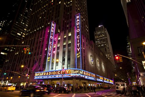 new york attractions radio city music hall