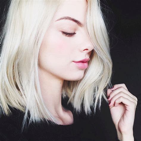 21 Fierce Platinum Blonde Colored Hairstyles To Make Jaws