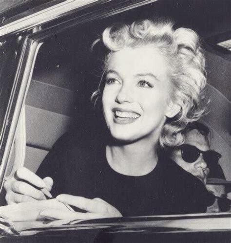 Old Fashion Icon Marilyn Monroe Norma Jean Hollywood