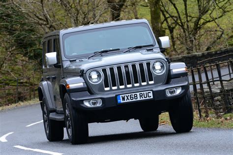 jeep wrangler suv review carbuyer