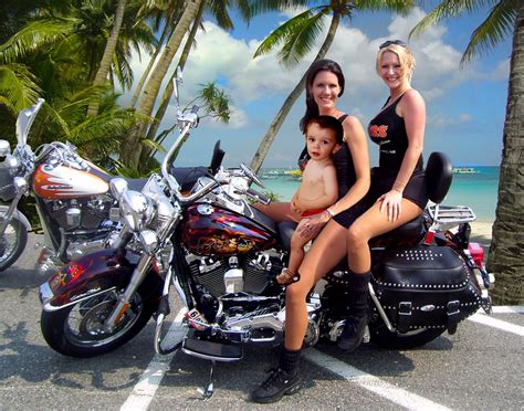 Babes Wallpaper Sexy Girls On Super Bikes Wallpapers
