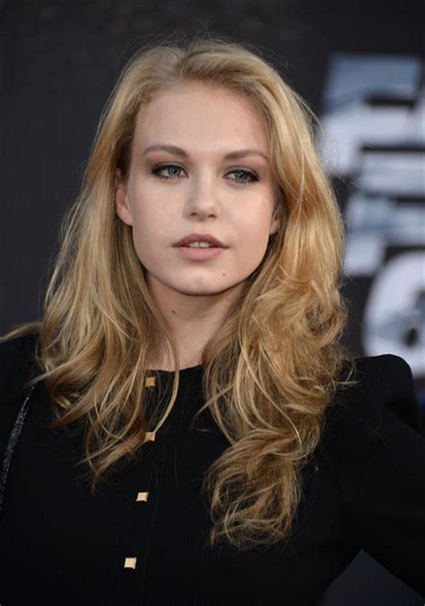 penelope mitchell penelope mitchell photos fast and