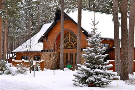 fivepine lodge  sisters oregon   perfect winter getaway