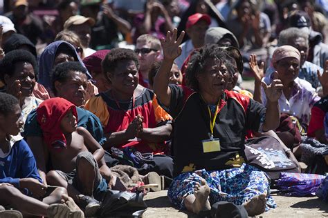 Will Graham Celebration Spreads The Good News In Papua New