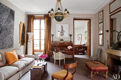 paris apartments    chic   city  paris living