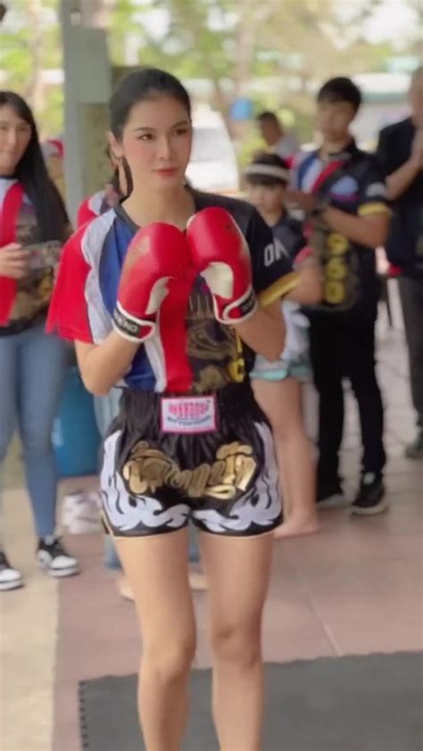 gorgeous former porn star is set to make professional muay thai debut