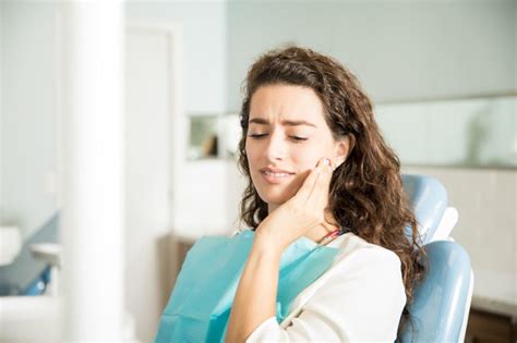 5 things that cause tooth sensitivity mont belvieu dental