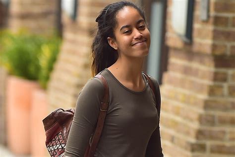 49 Hot Pictures Of Malia Obama Are So Damn Sexy That We