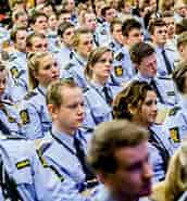Billedresultat for World Dansk Samfund myndigheder politi. størrelse: 172 x 185. Kilde: framtida.no