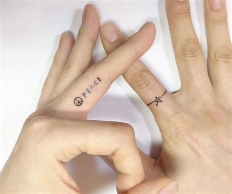 40 Tiny Finger Tattoos That Define Perfection Tattooblend 40 Tiny