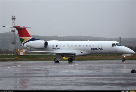 ndh airlink airways south africa embraer erj   exeter photo id  airplane