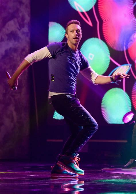 Chris Martin Has One Outfit Chris Martin Coldplay Concert Chris
