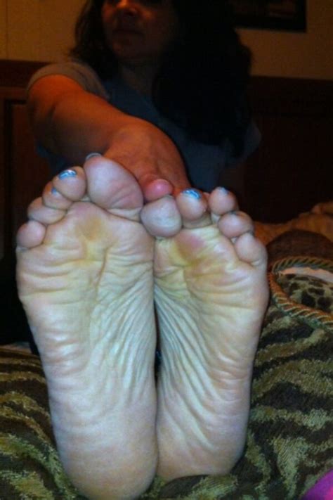 wrinkled soles mature porn photo