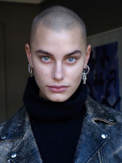 Alice Blomfeldt 5′9 Mikas Stockholm Short Hair