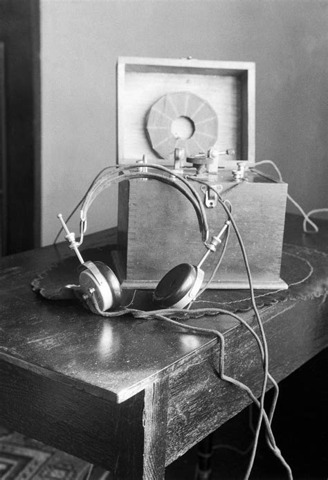headphones   inventions  changed  rolling stone