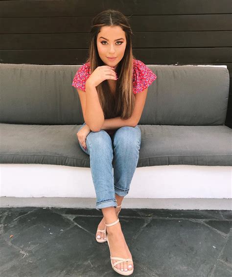 tessa brooks sexy pictures 17 pics sexy youtubers