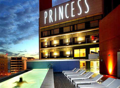 barcelona princess   gay  lesbian friendly hotel  barcelona
