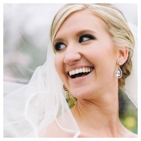 The Elsa Corsi Mobile Earring On Beautiful Bride Alisa Captured By Rf